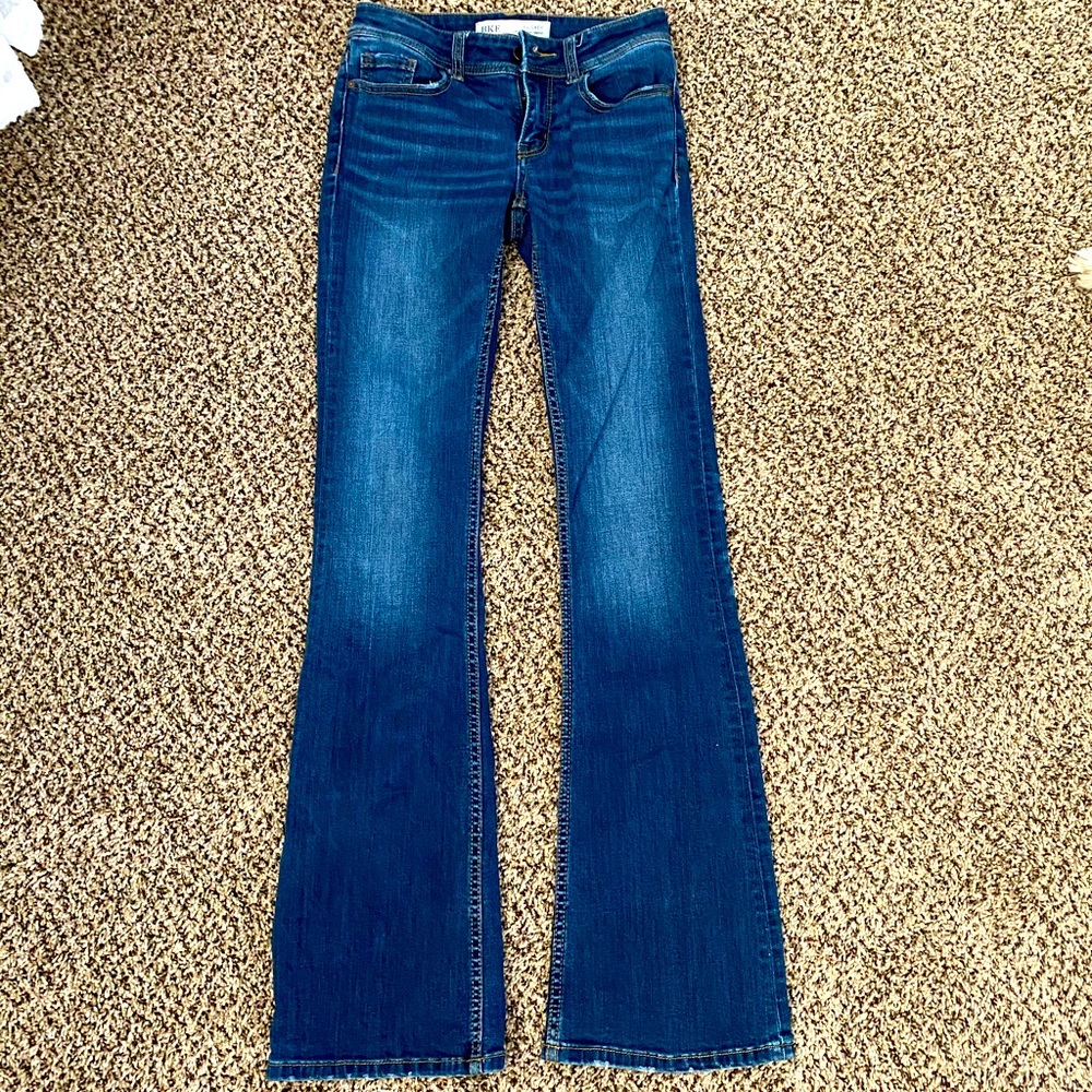 Buckle jeans